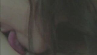 Тара Холидеј и Брус се вложуваат во Моите пријатели Жешката мајка - 2022-03-11 03:45:53